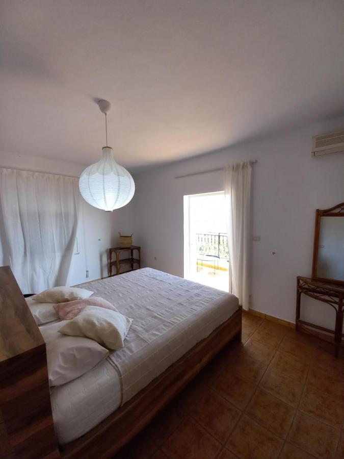 Amphora Guesthouse Himare Exterior photo