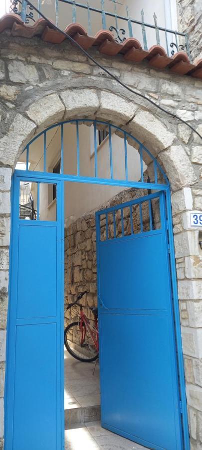 Amphora Guesthouse Himare Exterior photo