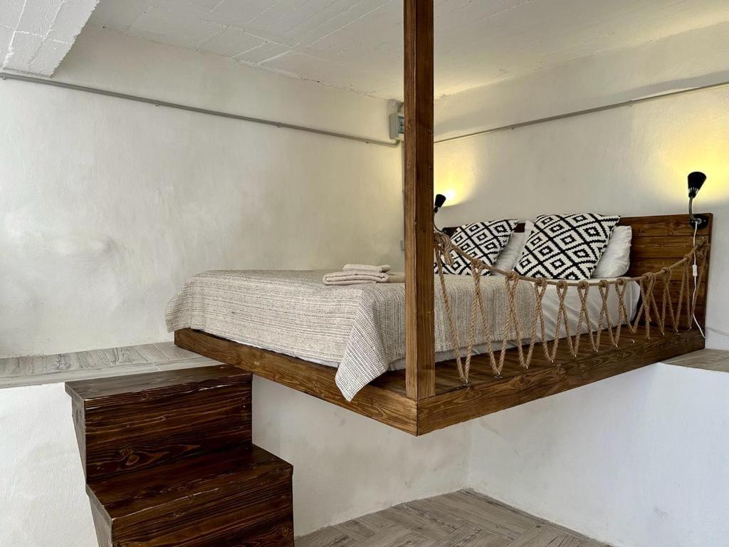 Amphora Guesthouse Himare Exterior photo